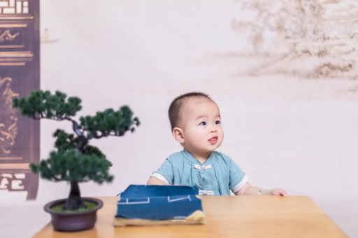 广西宝宝喊肚子疼怎么回事
